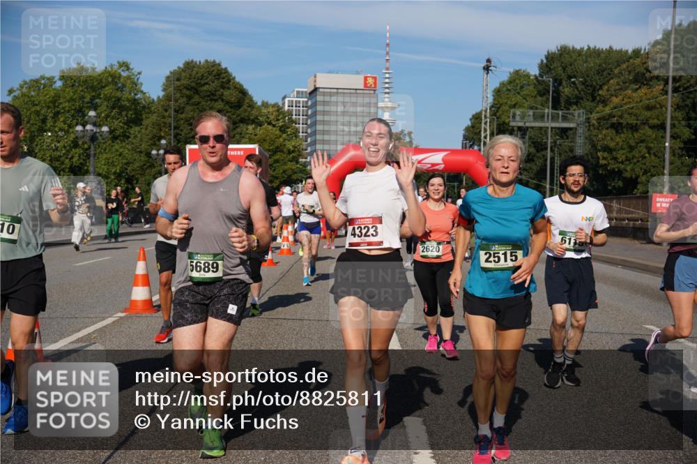 07.09.2025 - BARMER Alsterlauf Yannick Fuchs http://msf.ph/oto/8825811 07.09.2025 10:00:35 Laufen 10, 5689, 4323, 2620, 2515, 61 meine-sportfotos.de