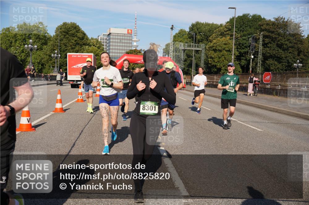 07.09.2025 - BARMER Alsterlauf Yannick Fuchs http://msf.ph/oto/8825820 07.09.2025 10:00:38 Laufen 6, 6007, 8301, 6005 meine-sportfotos.de