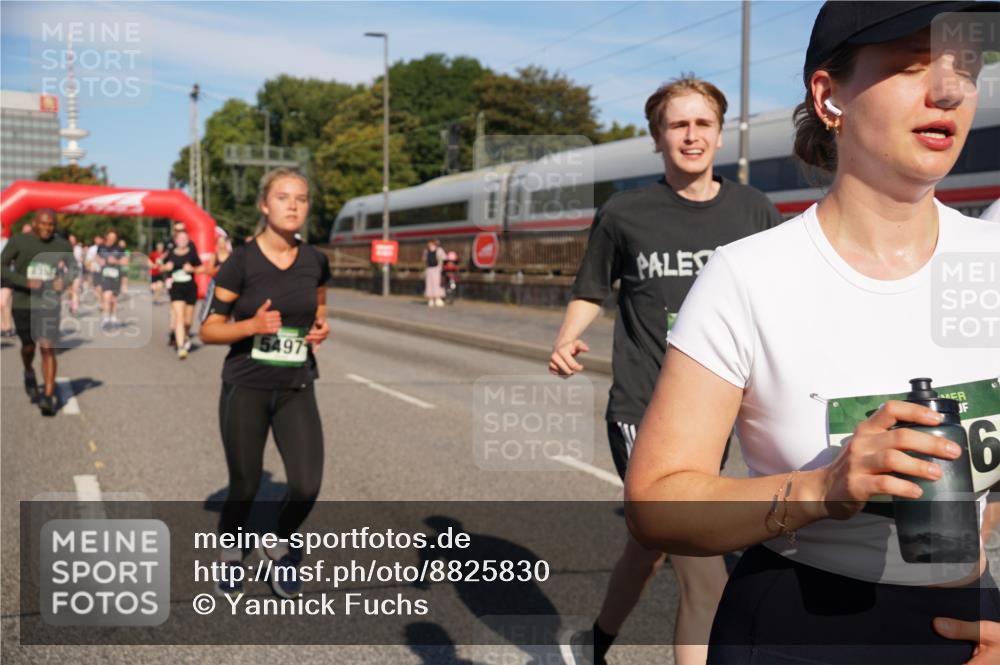07.09.2025 - BARMER Alsterlauf Yannick Fuchs http://msf.ph/oto/8825830 07.09.2025 10:00:42 Laufen 5497, 6 meine-sportfotos.de