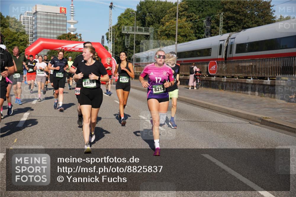 07.09.2025 - BARMER Alsterlauf Yannick Fuchs http://msf.ph/oto/8825837 07.09.2025 10:00:45 Laufen 5923, 5612, 179, 2600, 298, 8183, 4877, 17, 8213 meine-sportfotos.de