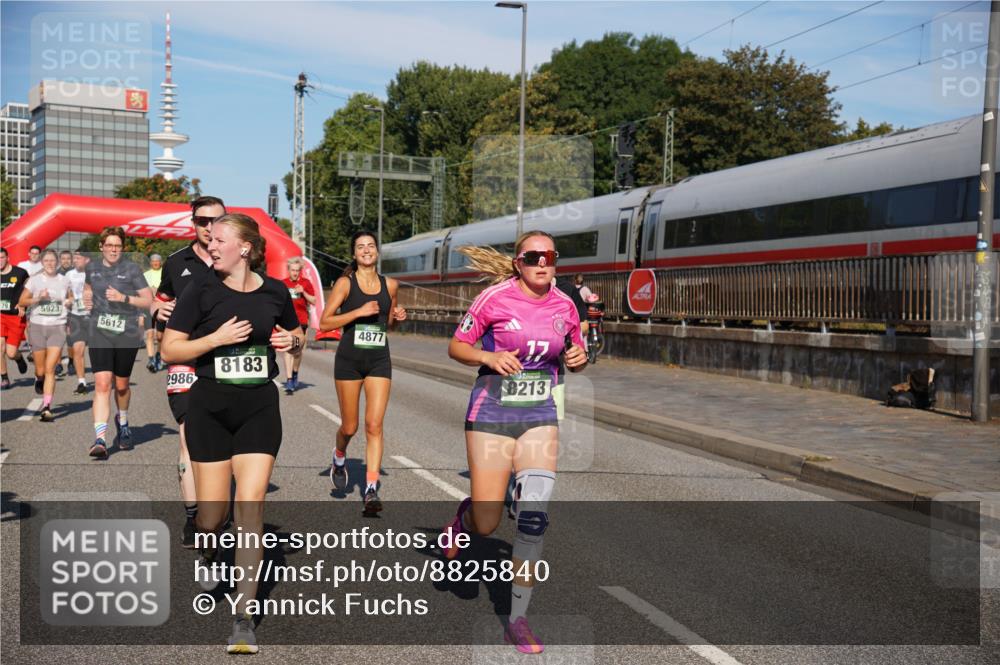 07.09.2025 - BARMER Alsterlauf Yannick Fuchs http://msf.ph/oto/8825840 07.09.2025 10:00:45 Laufen 79, 5923, 5612, 8183, 2986, 4877, 77, 8213 meine-sportfotos.de