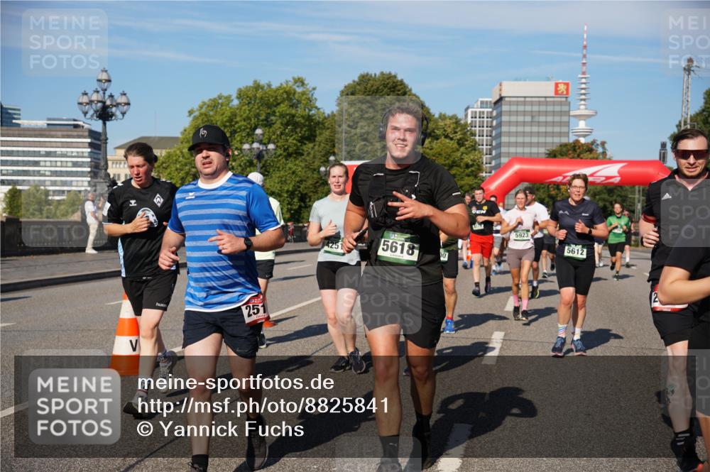 07.09.2025 - BARMER Alsterlauf Yannick Fuchs http://msf.ph/oto/8825841 07.09.2025 10:00:46 Laufen 251, 425, 5618, 00, 5923, 5612 meine-sportfotos.de