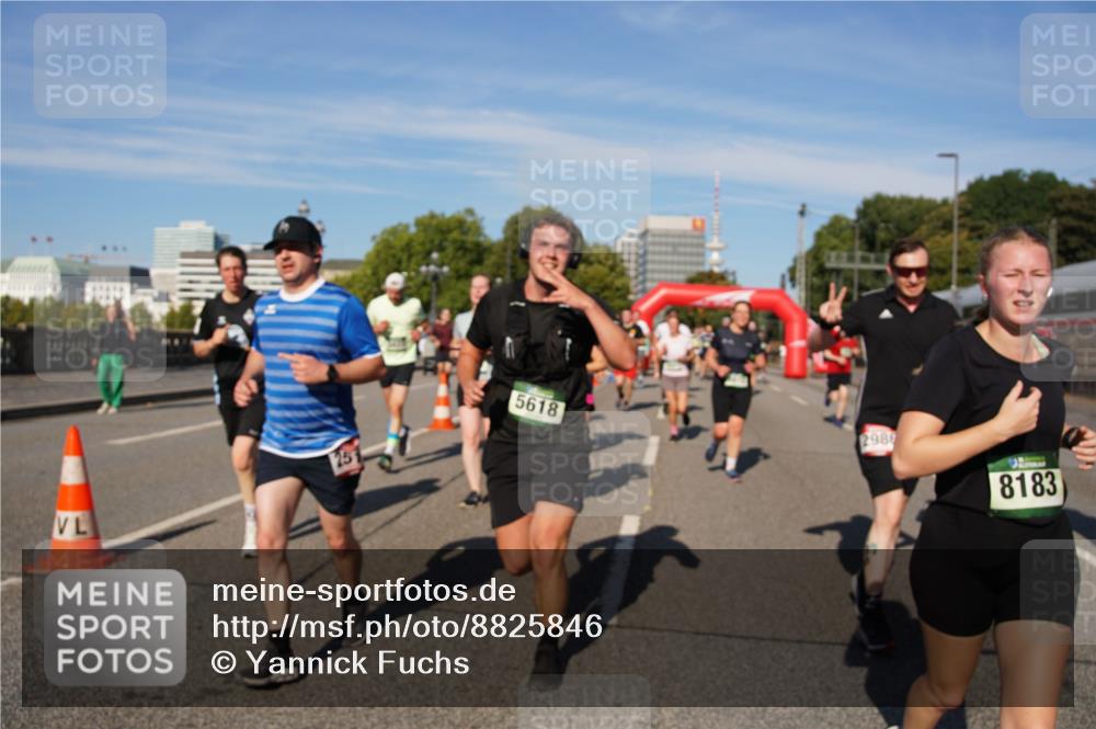 07.09.2025 - BARMER Alsterlauf Yannick Fuchs http://msf.ph/oto/8825846 07.09.2025 10:00:46 Laufen 5618, 2980, 8183 meine-sportfotos.de