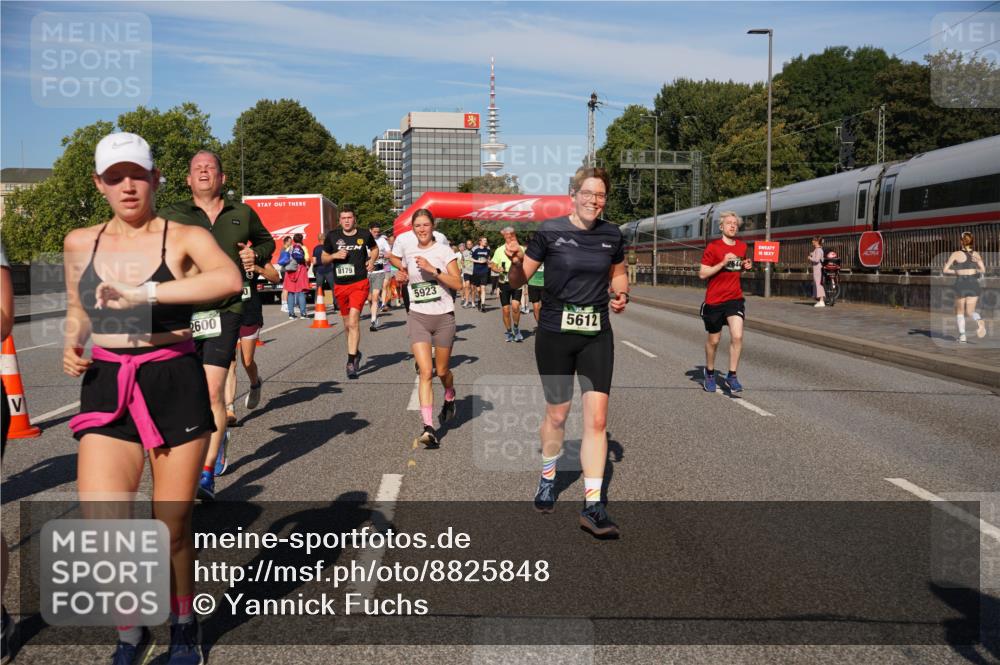 07.09.2025 - BARMER Alsterlauf Yannick Fuchs http://msf.ph/oto/8825848 07.09.2025 10:00:48 Laufen 2600, 8179, 5923, 5612 meine-sportfotos.de