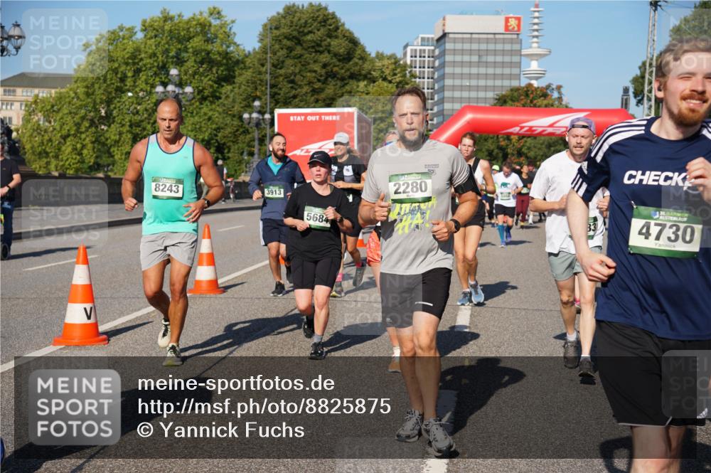 07.09.2025 - BARMER Alsterlauf Yannick Fuchs http://msf.ph/oto/8825875 07.09.2025 10:00:56 Laufen 8243, 3913, 5684, 2280, 83, 4730 meine-sportfotos.de