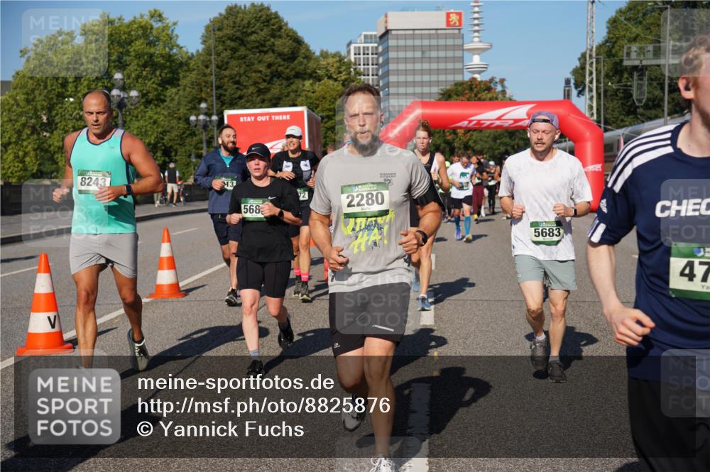 07.09.2025 - BARMER Alsterlauf Yannick Fuchs http://msf.ph/oto/8825876 07.09.2025 10:00:57 Laufen 8243, 13, 72, 568, 2280, 5683, 47 meine-sportfotos.de