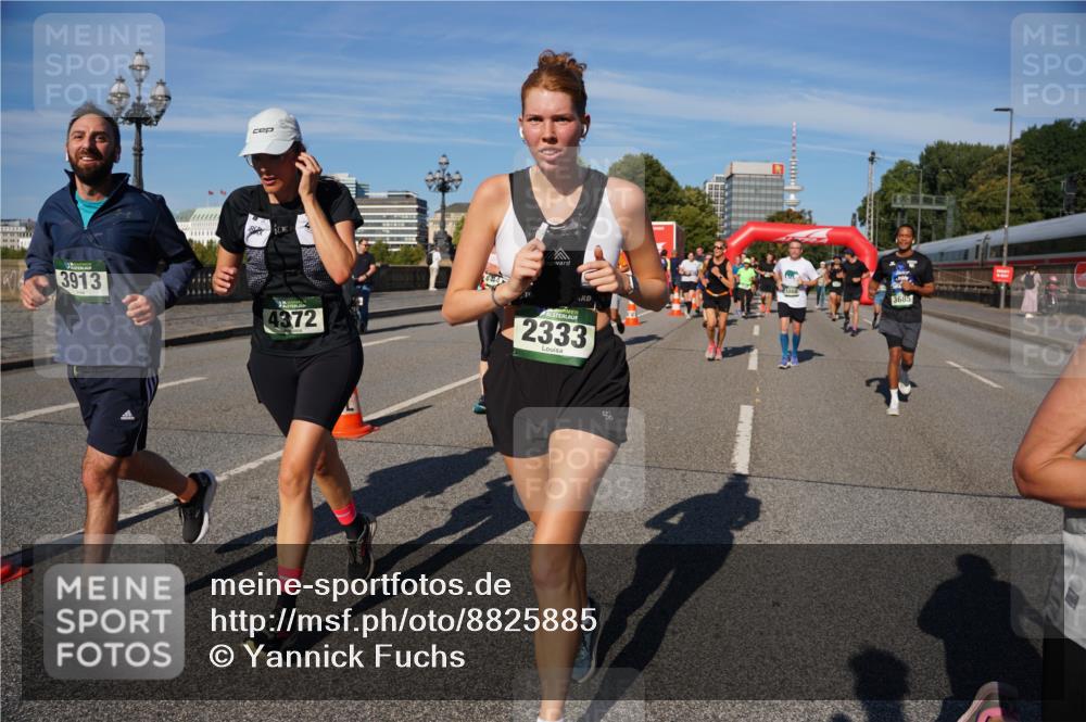 07.09.2025 - BARMER Alsterlauf Yannick Fuchs http://msf.ph/oto/8825885 07.09.2025 10:01:00 Laufen 3913, 4372, 2333, 3685 meine-sportfotos.de