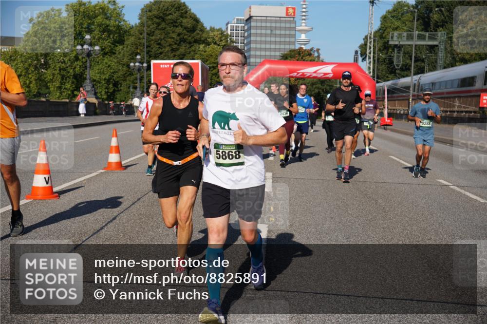 07.09.2025 - BARMER Alsterlauf Yannick Fuchs http://msf.ph/oto/8825891 07.09.2025 10:01:02 Laufen 5868, 2436, 8288 meine-sportfotos.de
