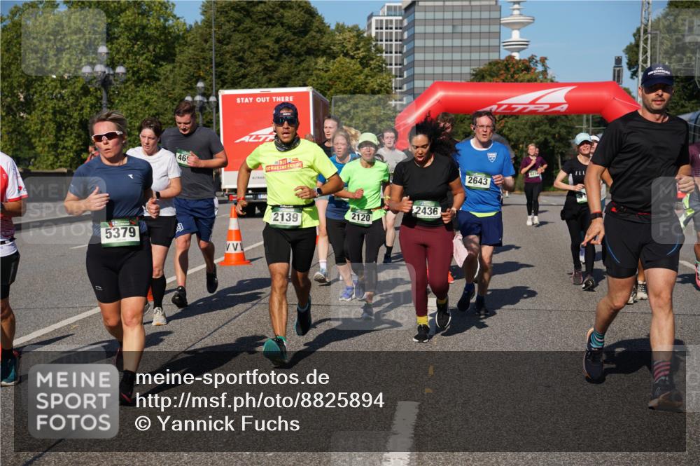 07.09.2025 - BARMER Alsterlauf Yannick Fuchs http://msf.ph/oto/8825894 07.09.2025 10:01:04 Laufen 5379, 46, 2139, 2120, 2436, 2643 meine-sportfotos.de