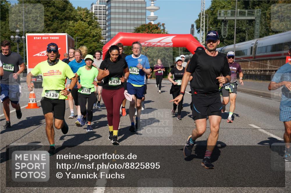 07.09.2025 - BARMER Alsterlauf Yannick Fuchs http://msf.ph/oto/8825895 07.09.2025 10:01:04 Laufen 4697, 27, 2120, 2139, 2436, 2643, 317 meine-sportfotos.de