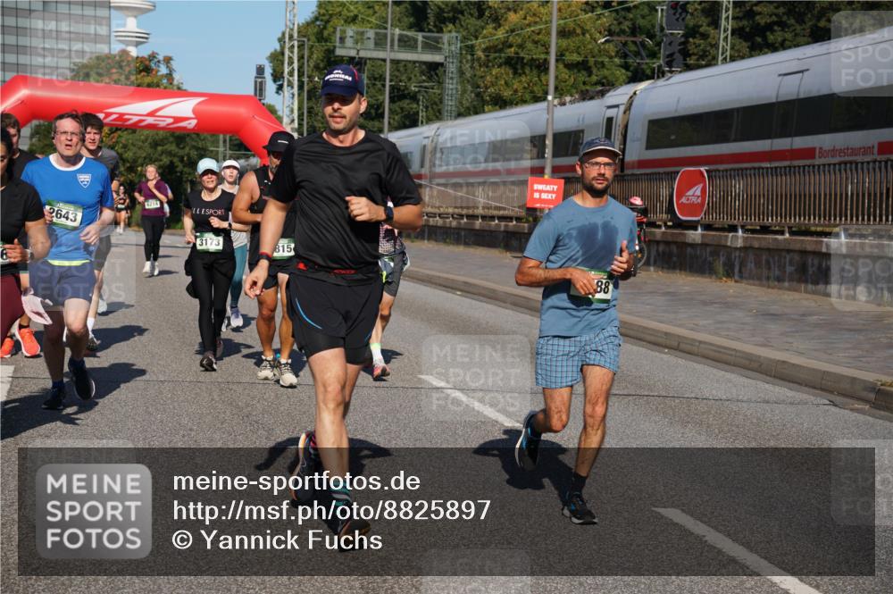 07.09.2025 - BARMER Alsterlauf Yannick Fuchs http://msf.ph/oto/8825897 07.09.2025 10:01:04 Laufen 2643, 6214, 3173, 815, 88 meine-sportfotos.de
