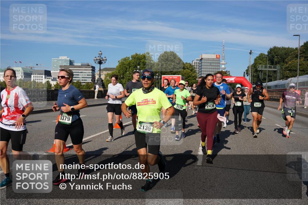 07.09.2025 - BARMER Alsterlauf Yannick Fuchs http://msf.ph/oto/8825905 07.09.2025 10:01:06 Laufen 5379, 2139, 3173, 5815, 2436, 2120 meine-sportfotos.de