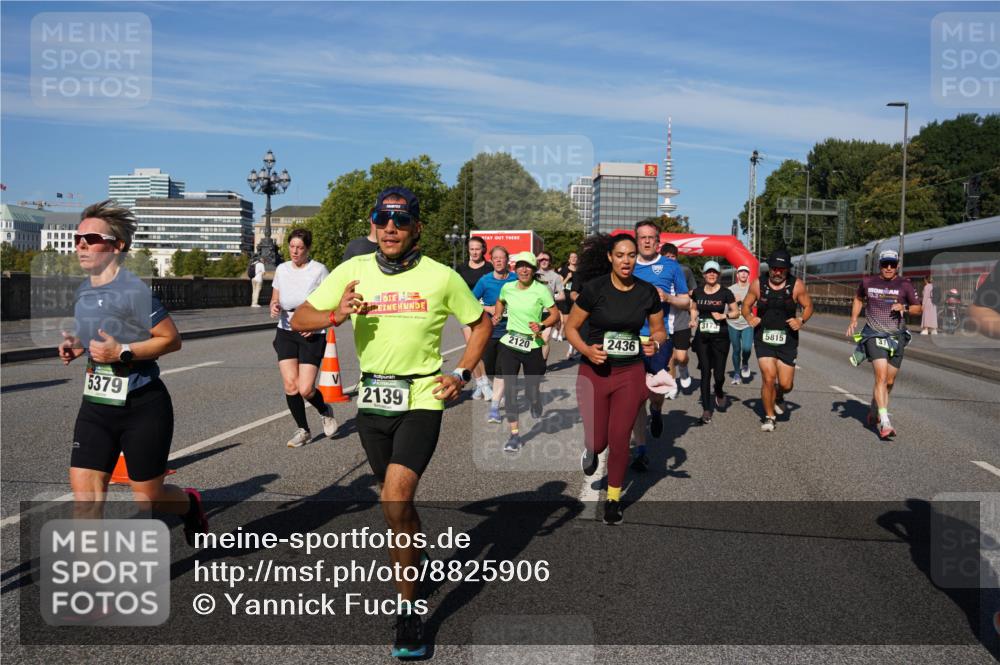 07.09.2025 - BARMER Alsterlauf Yannick Fuchs http://msf.ph/oto/8825906 07.09.2025 10:01:06 Laufen 5379, 2139, 3173, 5815, 2120, 2436, 31 meine-sportfotos.de
