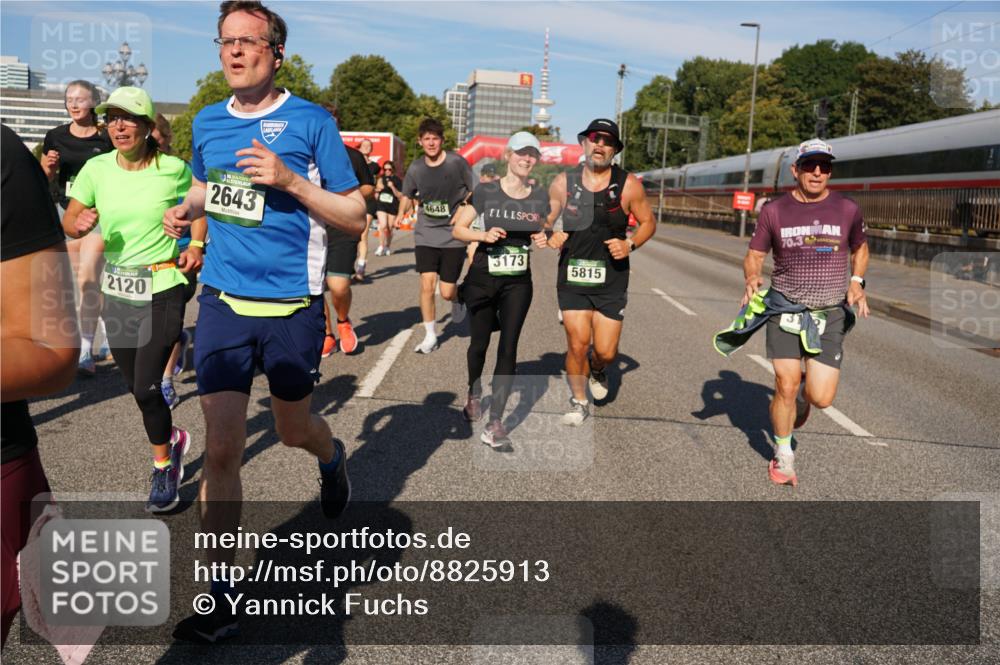 07.09.2025 - BARMER Alsterlauf Yannick Fuchs http://msf.ph/oto/8825913 07.09.2025 10:01:07 Laufen 2120, 2643, 4648, 3173, 5815, 70, 39 meine-sportfotos.de
