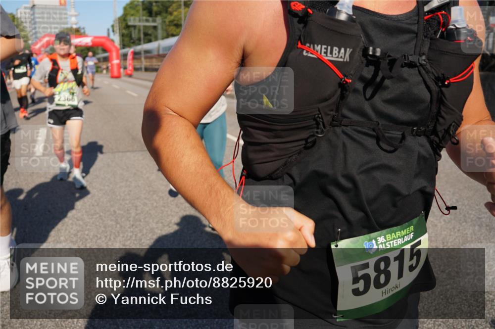07.09.2025 - BARMER Alsterlauf Yannick Fuchs http://msf.ph/oto/8825920 07.09.2025 10:01:09 Laufen 2366, 10, 36, 5815 meine-sportfotos.de