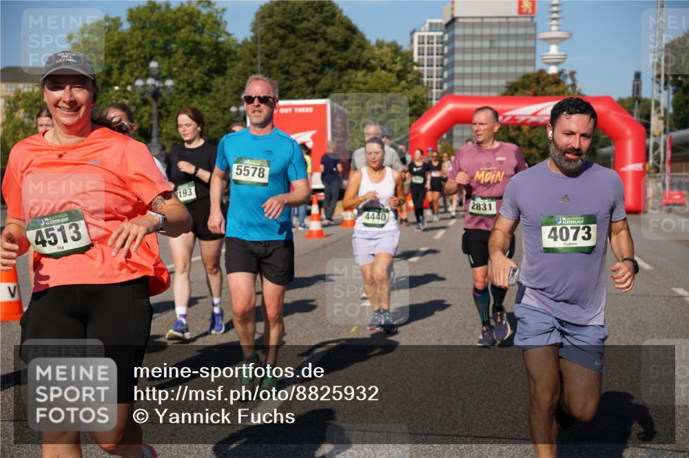 07.09.2025 - BARMER Alsterlauf Yannick Fuchs http://msf.ph/oto/8825932 07.09.2025 10:01:15 Laufen 36, 4513, 193, 5578, 4440, 2831, 36, 4073 meine-sportfotos.de