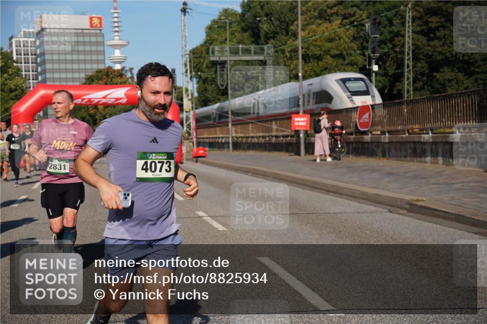 07.09.2025 - BARMER Alsterlauf Yannick Fuchs http://msf.ph/oto/8825934 07.09.2025 10:01:15 Laufen 2831, 36, 4073 meine-sportfotos.de