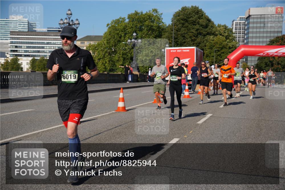 07.09.2025 - BARMER Alsterlauf Yannick Fuchs http://msf.ph/oto/8825944 07.09.2025 10:01:19 Laufen 6019, 6117, 46665, 82 meine-sportfotos.de