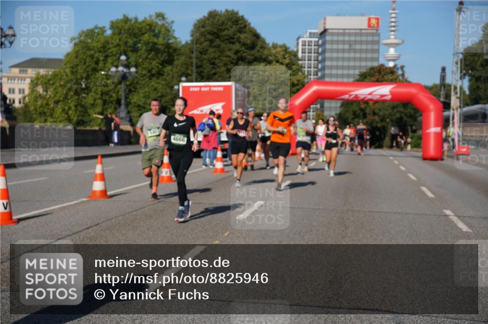 07.09.2025 - BARMER Alsterlauf Yannick Fuchs http://msf.ph/oto/8825946 07.09.2025 10:01:19 Laufen 999 meine-sportfotos.de