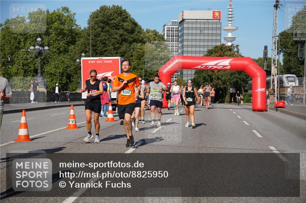 07.09.2025 - BARMER Alsterlauf Yannick Fuchs http://msf.ph/oto/8825950 07.09.2025 10:01:21 Laufen 8206, 3187 meine-sportfotos.de