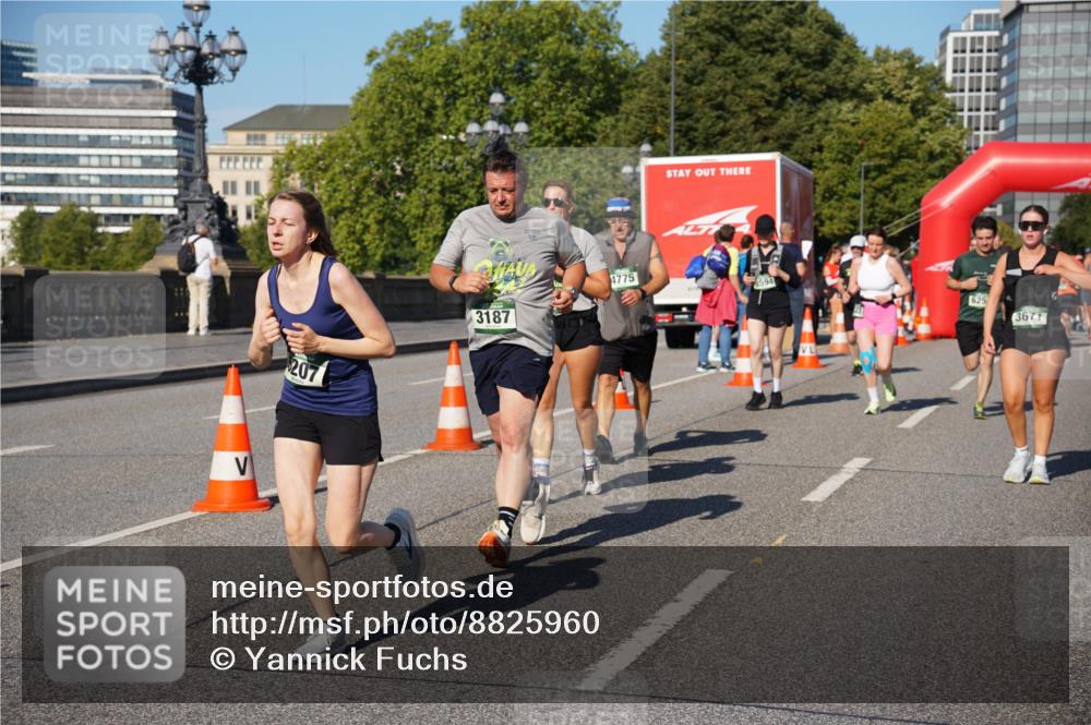 07.09.2025 - BARMER Alsterlauf Yannick Fuchs http://msf.ph/oto/8825960 07.09.2025 10:01:25 Laufen 207, 3187, 4775, 625, 3671 meine-sportfotos.de