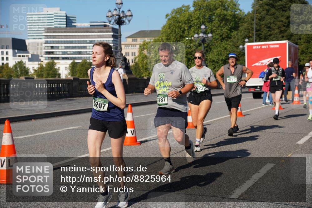 07.09.2025 - BARMER Alsterlauf Yannick Fuchs http://msf.ph/oto/8825964 07.09.2025 10:01:25 Laufen 5207, 3187, 923, 4775, 27 meine-sportfotos.de