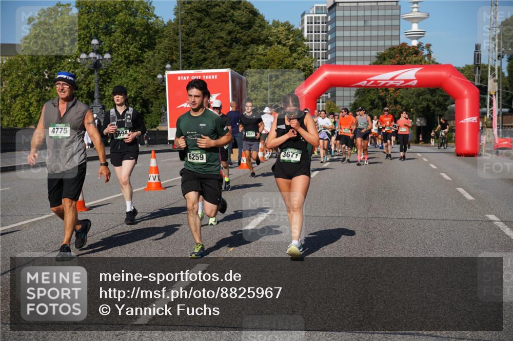 07.09.2025 - BARMER Alsterlauf Yannick Fuchs http://msf.ph/oto/8825967 07.09.2025 10:01:27 Laufen 4775, 3594, 8027, 6259, 3671, 1022 meine-sportfotos.de