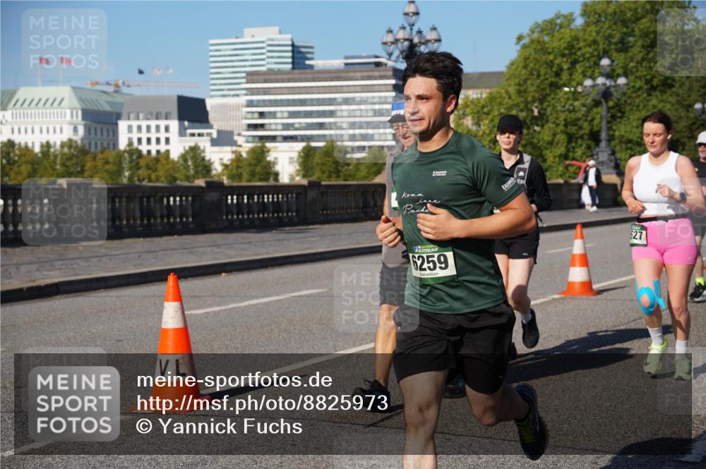 07.09.2025 - BARMER Alsterlauf Yannick Fuchs http://msf.ph/oto/8825973 07.09.2025 10:01:29 Laufen 36, 6259, 527 meine-sportfotos.de