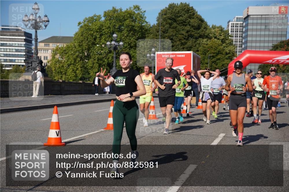 07.09.2025 - BARMER Alsterlauf Yannick Fuchs http://msf.ph/oto/8825981 07.09.2025 10:01:34 Laufen 4932, 4642, 2884, 346, 3958, 768, 2359, 5670, 5408 meine-sportfotos.de