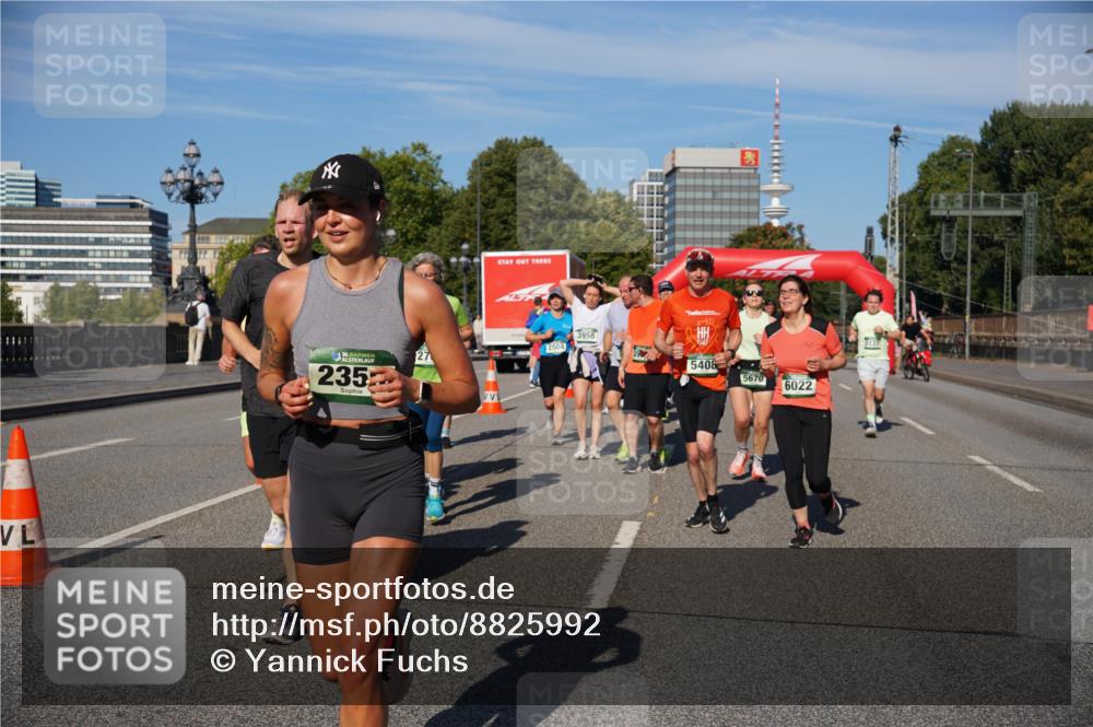 07.09.2025 - BARMER Alsterlauf Yannick Fuchs http://msf.ph/oto/8825992 07.09.2025 10:01:37 Laufen 36, 235, 2504, 27, 3958, 5408, 5670, 6022, 5137 meine-sportfotos.de