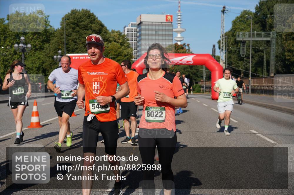 07.09.2025 - BARMER Alsterlauf Yannick Fuchs http://msf.ph/oto/8825998 07.09.2025 10:01:38 Laufen 8346, 5299, 5406, 36, 6022, 5137 meine-sportfotos.de