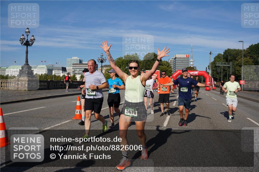 07.09.2025 - BARMER Alsterlauf Yannick Fuchs http://msf.ph/oto/8826006 07.09.2025 10:01:40 Laufen 5299, 3958, 3957, 4817, 2504, 5137, 5670 meine-sportfotos.de