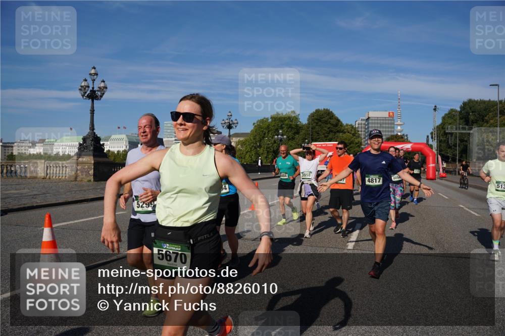 07.09.2025 - BARMER Alsterlauf Yannick Fuchs http://msf.ph/oto/8826010 07.09.2025 10:01:40 Laufen 5299, 36, 5670, 8484, 3958, 4817, 8056, 513 meine-sportfotos.de
