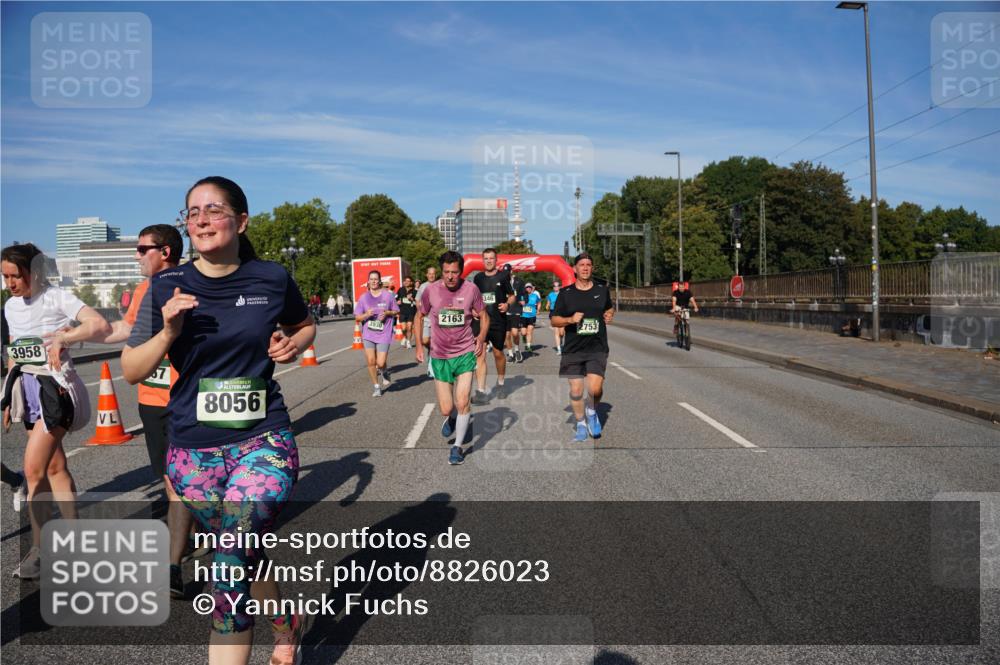 07.09.2025 - BARMER Alsterlauf Yannick Fuchs http://msf.ph/oto/8826023 07.09.2025 10:01:43 Laufen 3958, 8056, 2163, 2753 meine-sportfotos.de