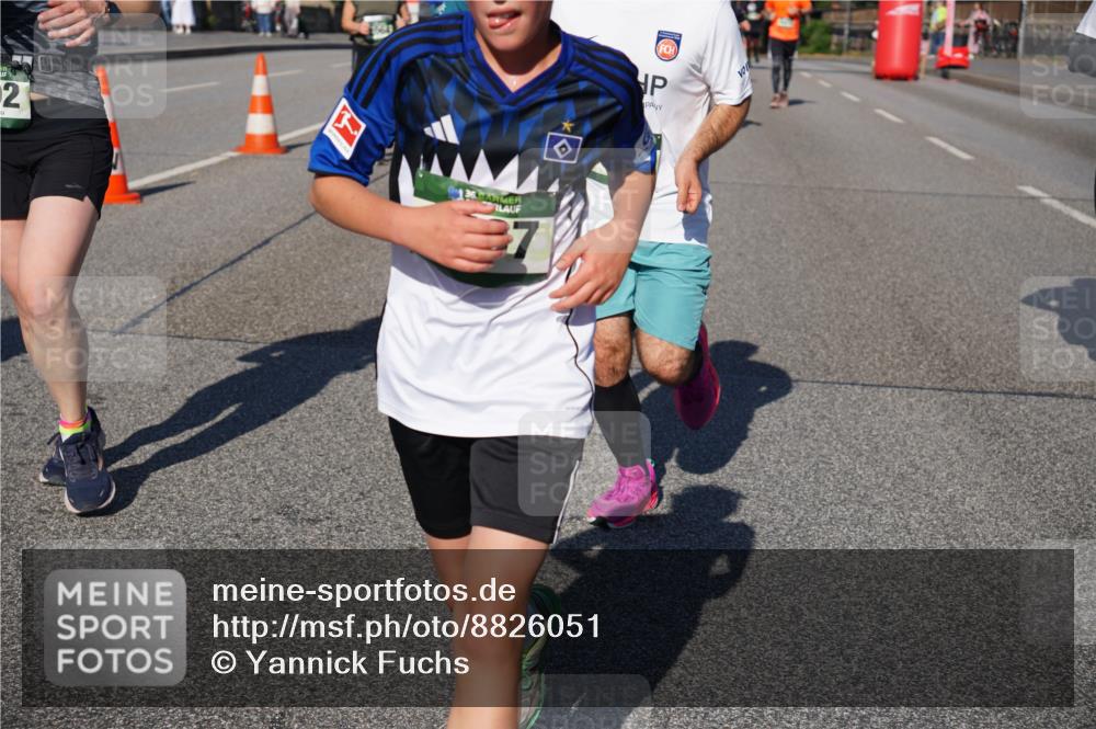 07.09.2025 - BARMER Alsterlauf Yannick Fuchs http://msf.ph/oto/8826051 07.09.2025 10:01:52 Laufen 2, 36, 7 meine-sportfotos.de