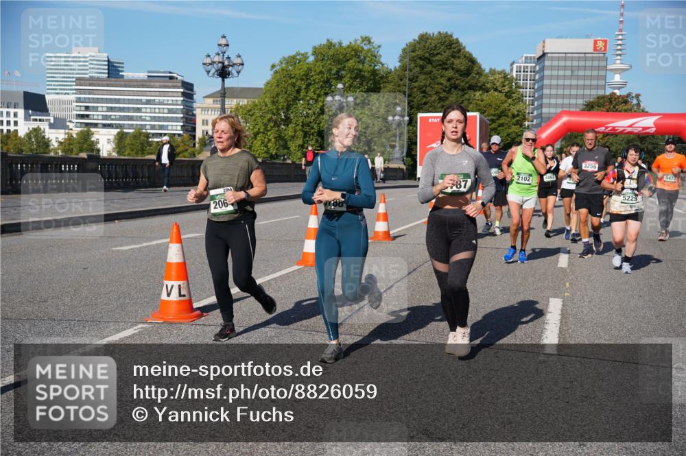 07.09.2025 - BARMER Alsterlauf Yannick Fuchs http://msf.ph/oto/8826059 07.09.2025 10:01:54 Laufen 2064, 206, 87, 2102, 4862, 3256, 5229, 5473 meine-sportfotos.de