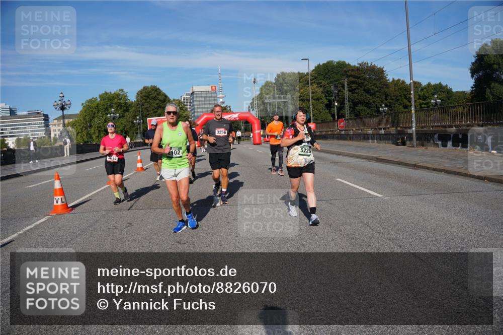 07.09.2025 - BARMER Alsterlauf Yannick Fuchs http://msf.ph/oto/8826070 07.09.2025 10:01:57 Laufen 3019, 102, 3256, 5229 meine-sportfotos.de