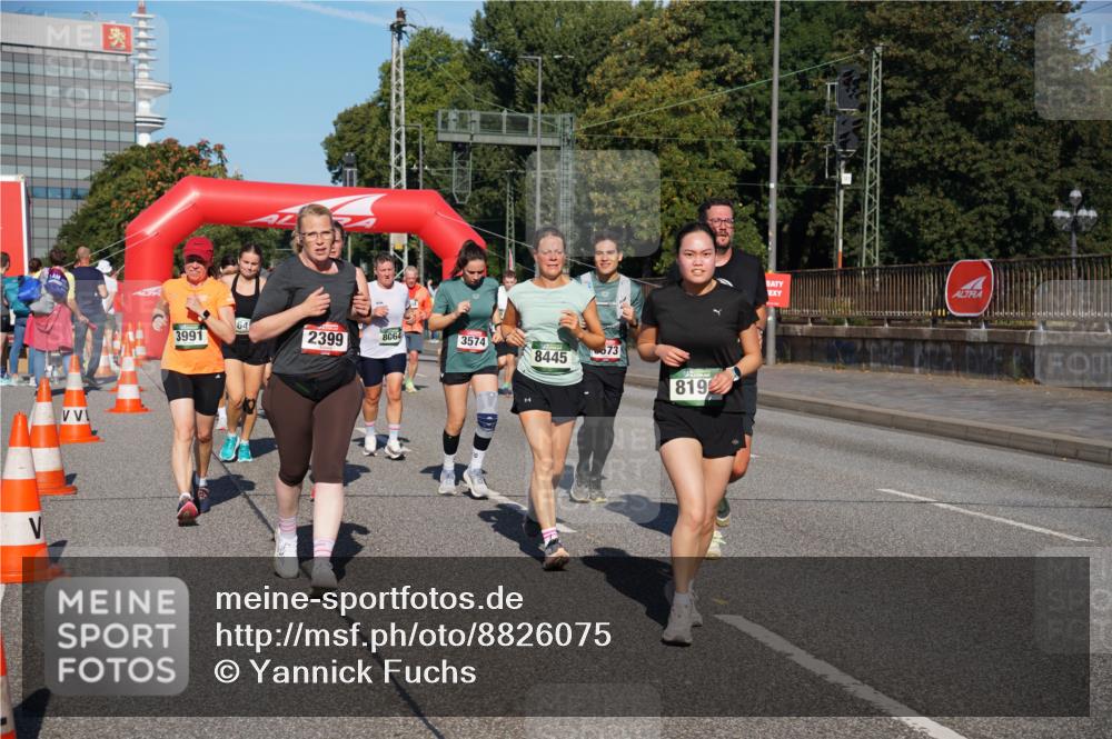 07.09.2025 - BARMER Alsterlauf Yannick Fuchs http://msf.ph/oto/8826075 07.09.2025 10:02:04 Laufen 3991, 645, 2399, 8064, 3574, 673, 8445, 819 meine-sportfotos.de