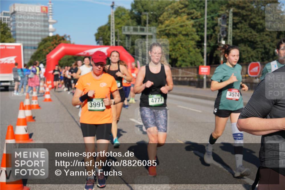 07.09.2025 - BARMER Alsterlauf Yannick Fuchs http://msf.ph/oto/8826085 07.09.2025 10:02:06 Laufen 3991, 4777, 3574 meine-sportfotos.de