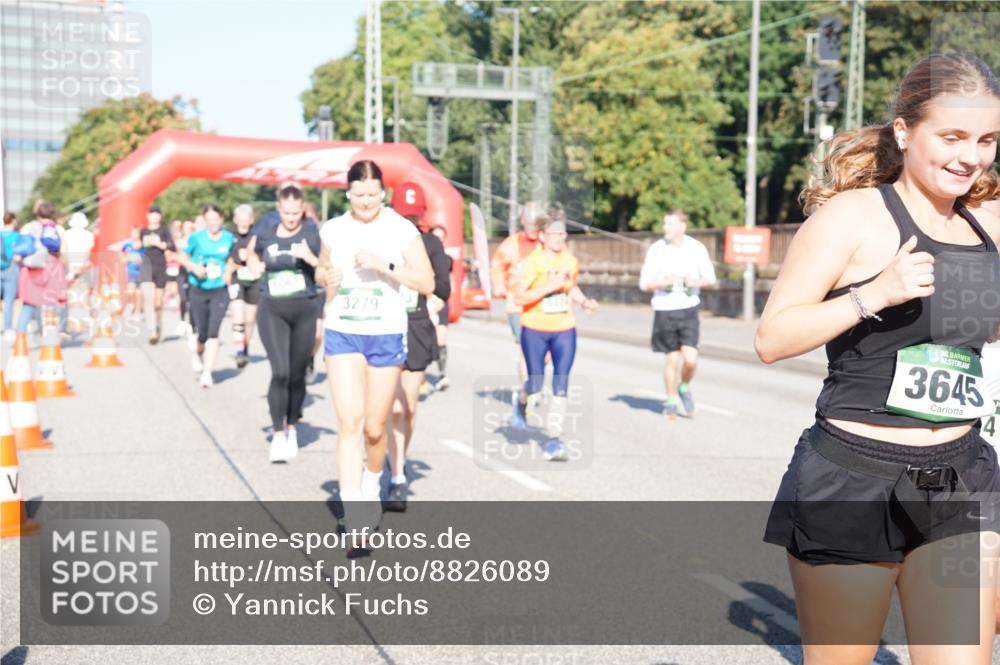 07.09.2025 - BARMER Alsterlauf Yannick Fuchs http://msf.ph/oto/8826089 07.09.2025 10:02:08 Laufen 3279, 36, 3645 meine-sportfotos.de