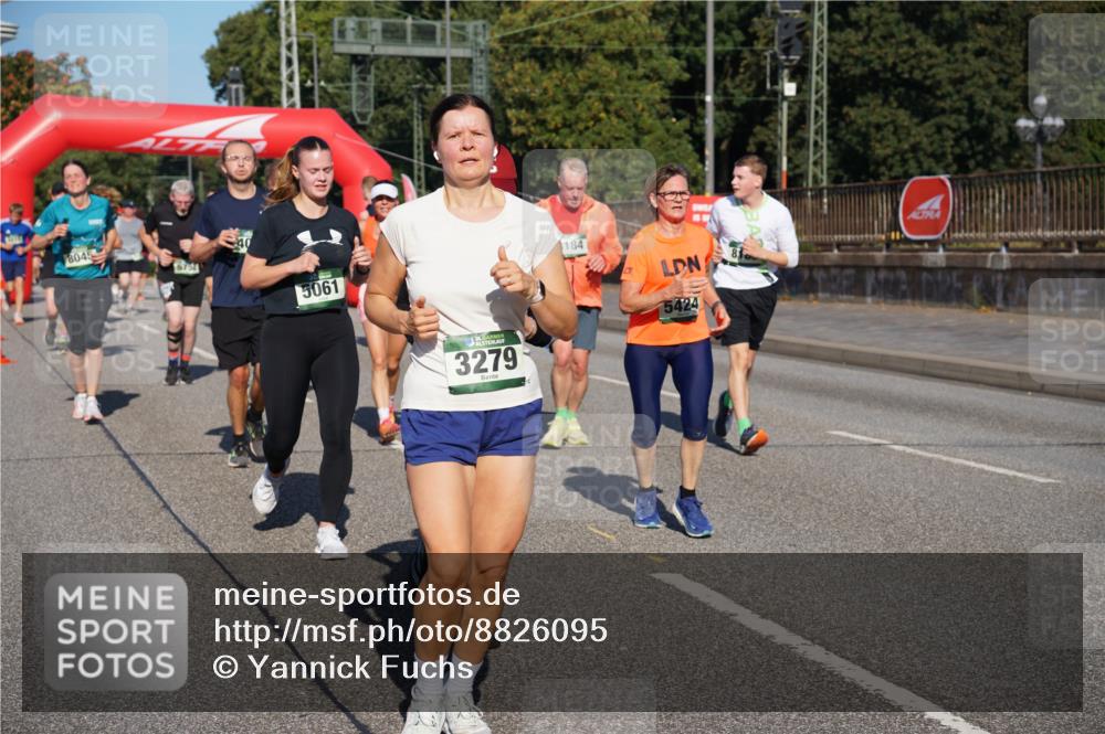 07.09.2025 - BARMER Alsterlauf Yannick Fuchs http://msf.ph/oto/8826095 07.09.2025 10:02:09 Laufen 8045, 6751, 40, 5061, 3279, 184, 5424 meine-sportfotos.de