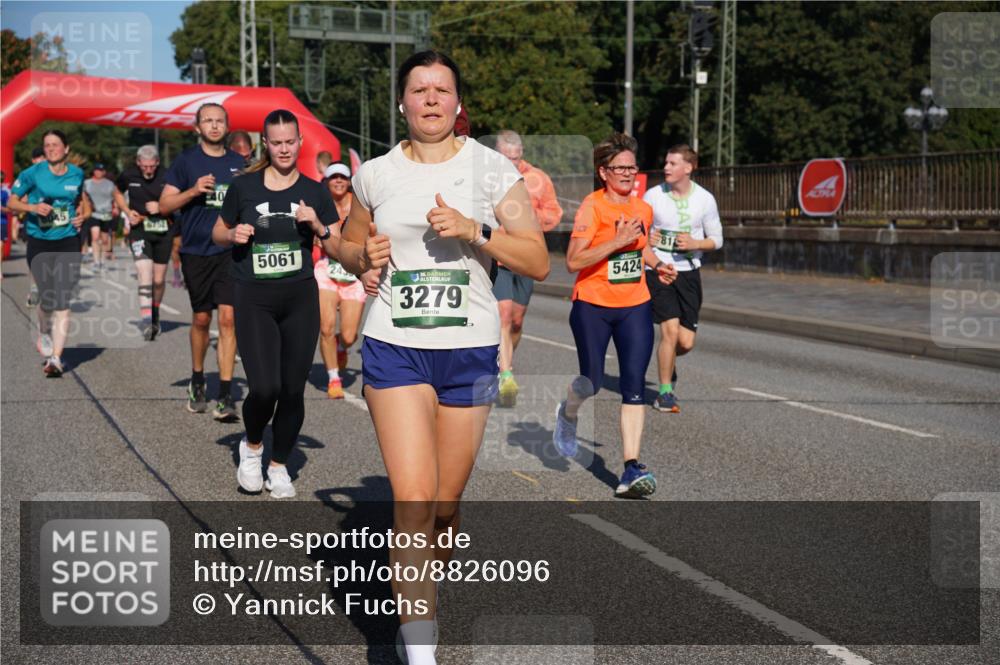 07.09.2025 - BARMER Alsterlauf Yannick Fuchs http://msf.ph/oto/8826096 07.09.2025 10:02:09 Laufen 6752, 5061, 36, 3279, 5424, 81 meine-sportfotos.de