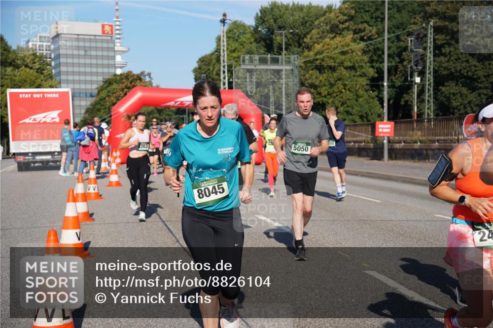 07.09.2025 - BARMER Alsterlauf Yannick Fuchs http://msf.ph/oto/8826104 07.09.2025 10:02:12 Laufen 5363, 32, 5050, 8045, 24 meine-sportfotos.de