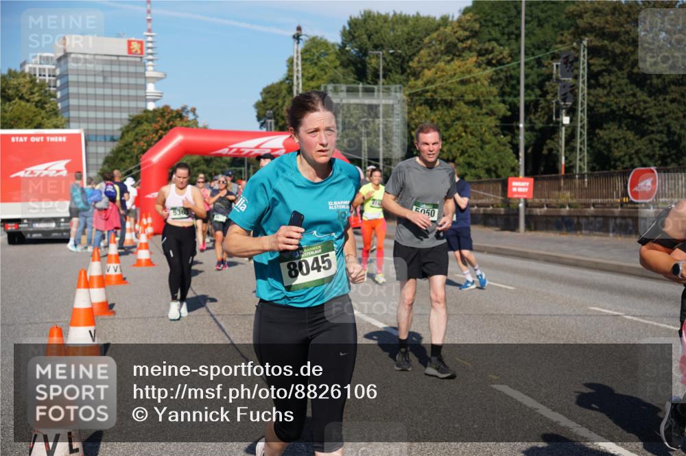 07.09.2025 - BARMER Alsterlauf Yannick Fuchs http://msf.ph/oto/8826106 07.09.2025 10:02:13 Laufen 5363, 32, 712, 5050, 8045 meine-sportfotos.de