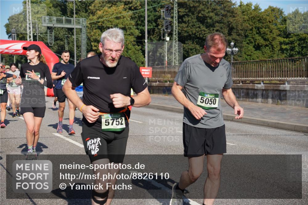 07.09.2025 - BARMER Alsterlauf Yannick Fuchs http://msf.ph/oto/8826110 07.09.2025 10:02:14 Laufen 6, 5752, 5050 meine-sportfotos.de