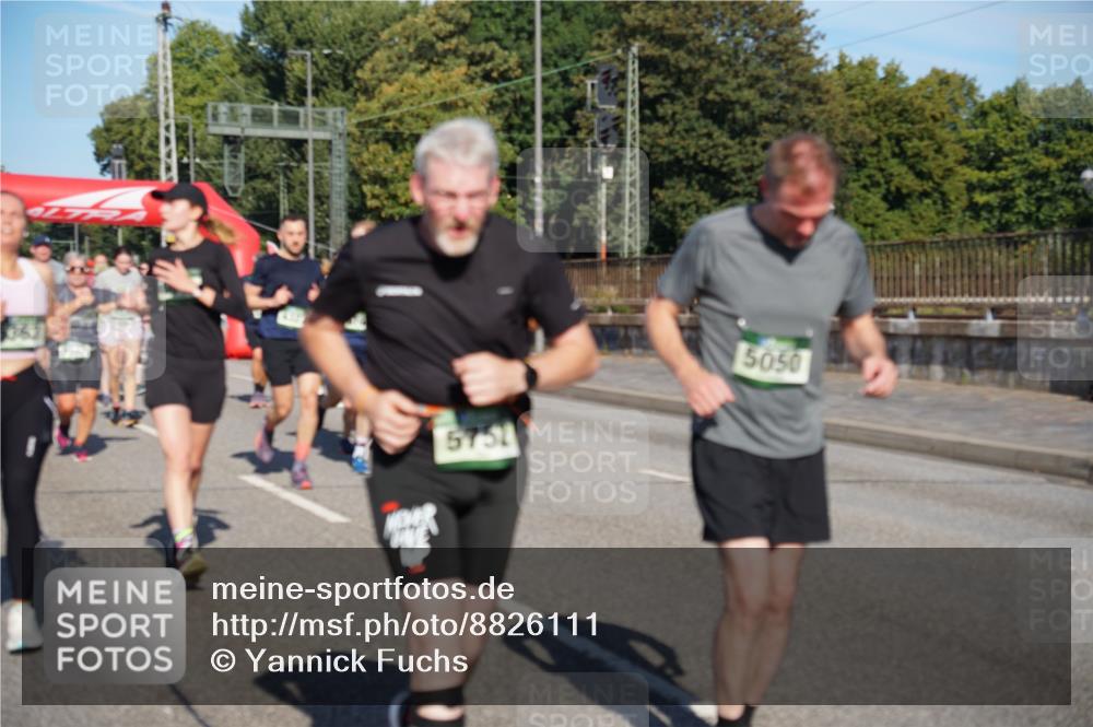 07.09.2025 - BARMER Alsterlauf Yannick Fuchs http://msf.ph/oto/8826111 07.09.2025 10:02:15 Laufen 5751, 5050 meine-sportfotos.de