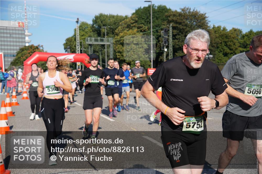 07.09.2025 - BARMER Alsterlauf Yannick Fuchs http://msf.ph/oto/8826113 07.09.2025 10:02:15 Laufen 5616, 5363, 36, 5752, 5050 meine-sportfotos.de