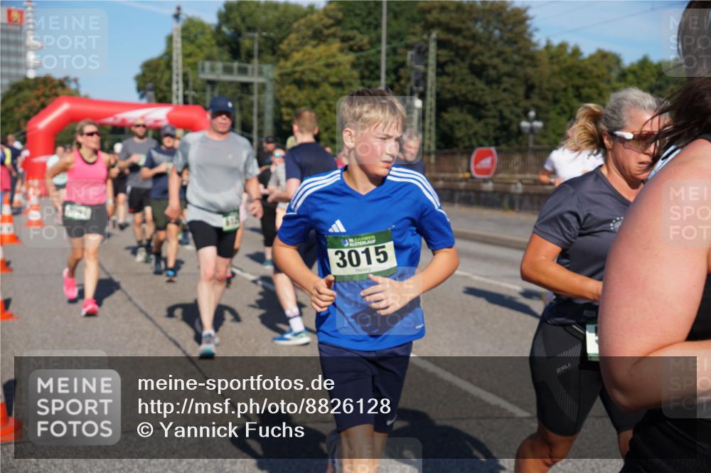 07.09.2025 - BARMER Alsterlauf Yannick Fuchs http://msf.ph/oto/8826128 07.09.2025 10:02:19 Laufen 136, 3015 meine-sportfotos.de