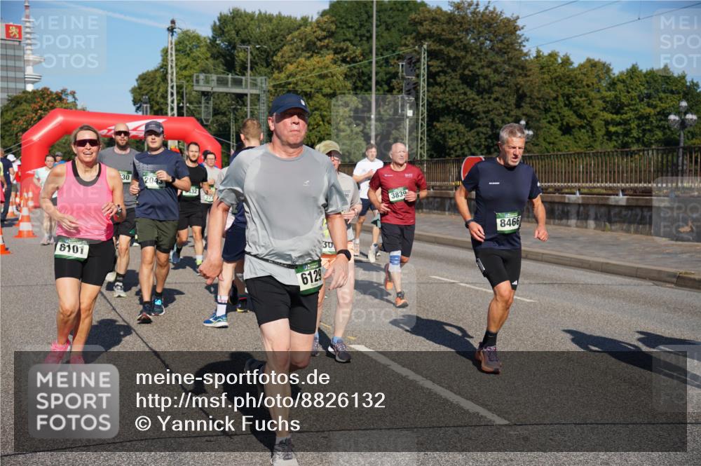 07.09.2025 - BARMER Alsterlauf Yannick Fuchs http://msf.ph/oto/8826132 07.09.2025 10:02:20 Laufen 6101, 30, 2043, 432, 6129, 30, 3839, 8466 meine-sportfotos.de