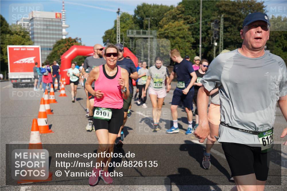 07.09.2025 - BARMER Alsterlauf Yannick Fuchs http://msf.ph/oto/8826135 07.09.2025 10:02:21 Laufen 6101, 4537, 5762, 36, 612 meine-sportfotos.de
